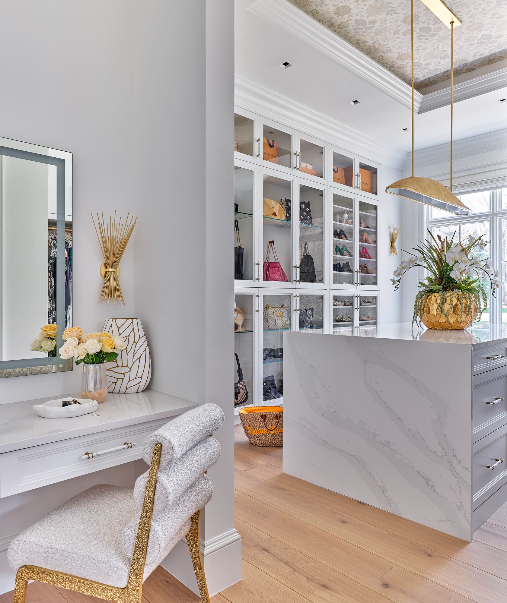 Boutique closet